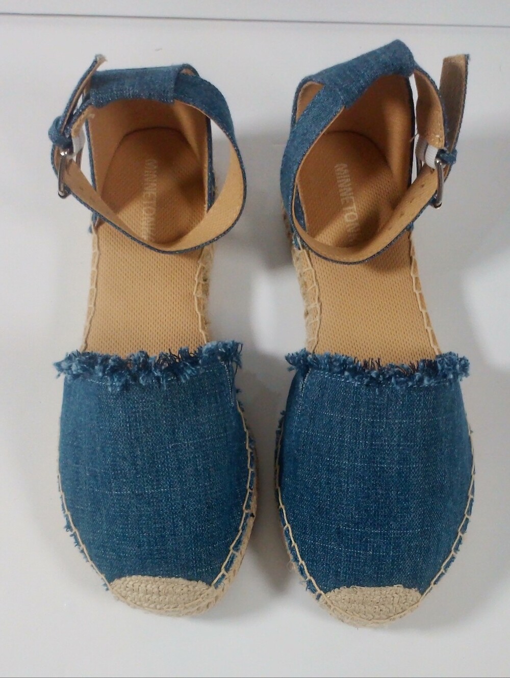 Minnetonka Prima Denim Espadrille Sandals Flats Ankle Strap Blue Frayed 9